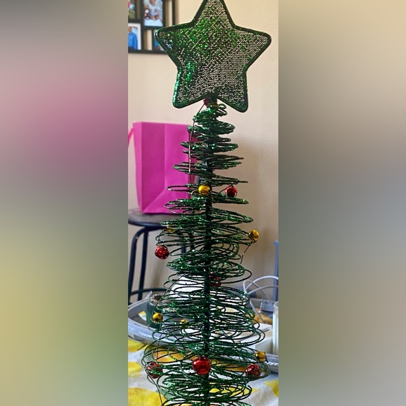 18” metal, spiral, bouncy tree - Picture 4 of 4